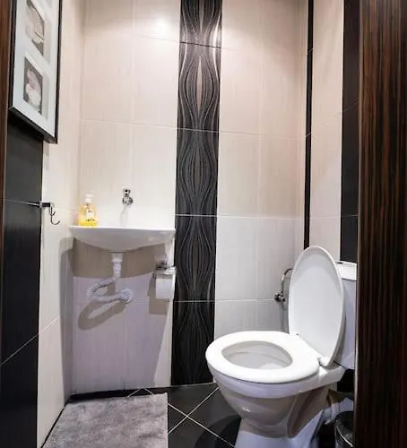 Appartement при галя / прекрасен в тих квартал