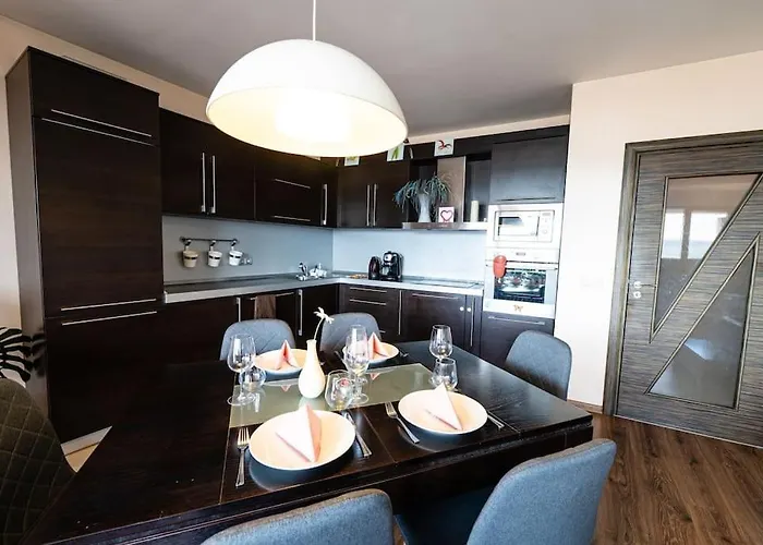 при галя / прекрасен в тих квартал Apartamento Varna