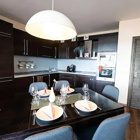 при галя / прекрасен в тих квартал Apartment Varna
